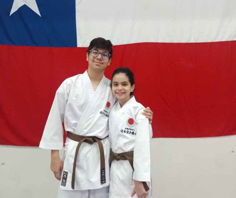 Estudiantes triunfan en Mundial de Karate